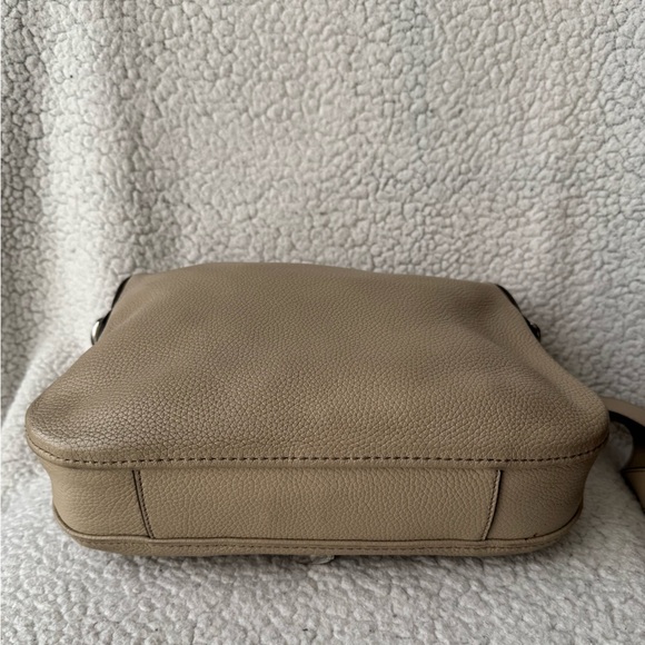 Marc Jacobs Cross Body Lock That Leather Bag - Picture 6 of 14